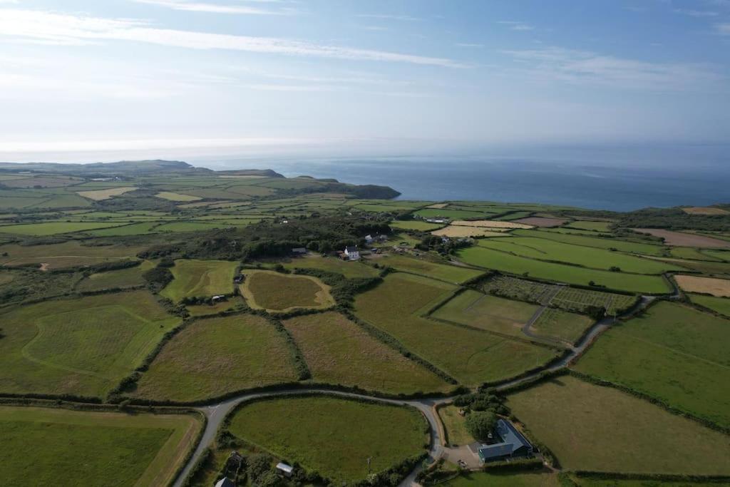 The Dairy @ Trefechan Wen Goodwick Exterior foto